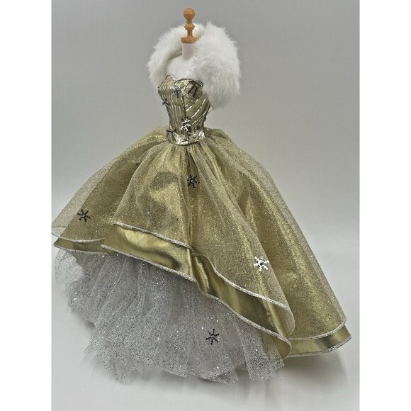 Gold Glitter Gown For 12" Fashion Dolls With Faux Fur Shawl & Snowflake Accents - Picture 3 of 7
